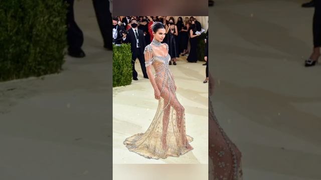 Kendall Jenner at met gala 2021|#shorts #celebrity models смотреть онлайн