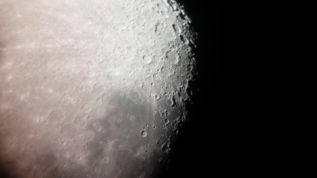Moon passing by, LIVE смотреть онлайн