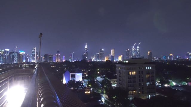 LA VUE ROOFTOP BAR THE HERMITAGE A TRIBUTE PORTFOLIO HOTEL JAKARTA INDONESIA смотреть онлайн