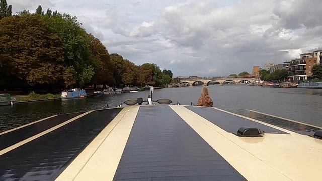 52. Journey to the Kent Coast. Cliveden House to Chiswick Pier. Dutch Barge Restoration. смотреть онлайн