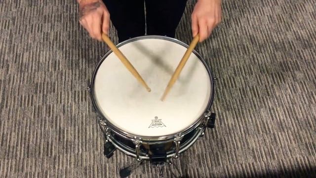 Осадчук В. Этюд N2 60 ритмических упражнений для малого барабана 2 тетрадь смотреть онлайн