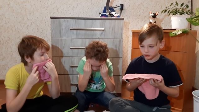 Челленндж!Папробуй не закрой глаза,когда чихаешь! смотреть онлайн