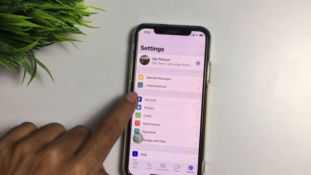 How To Change WhatsApp Wallpaper In iPhone ? | Change whatsapp wallpaper on iphone смотреть онлайн