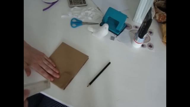 Делаем бумажный пакет своими руками. Упаковка для подарка. смотреть онлайн