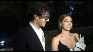 Айтач Шашмаз и Джемре Байсель дали небольшое интервью на свадьбе Йылдыз Чагры Атиксой и Берка Октая