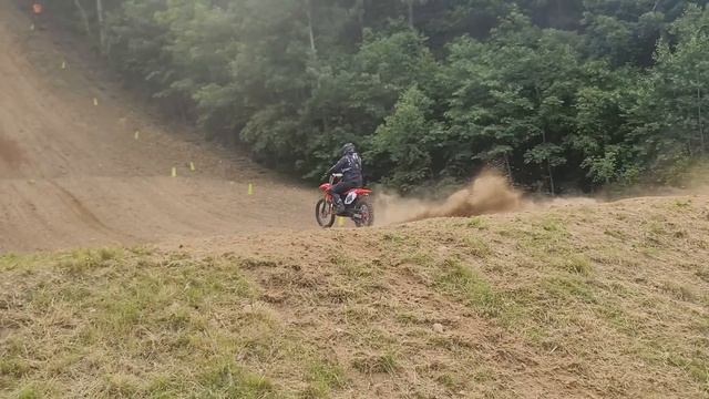 BIG BORE 2 STROKE CR500 VS KX500 VS KTM500  HILLCLIMB AT GUNSTOCK & ROWDY BURNOUTS 2022 LACONIA