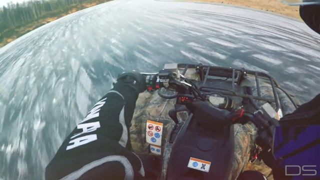 BRP and Yamaha on ice. 4K смотреть онлайн