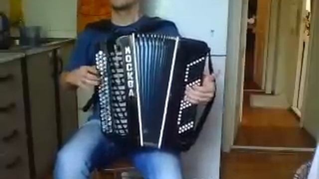 ЛЮБЭ "Самоволочка" (Cover баян) смотреть онлайн