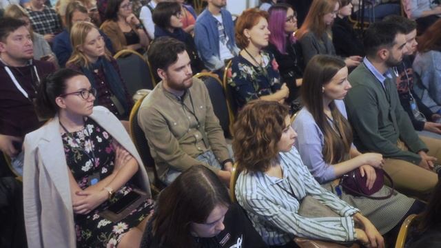 Как приходят идеи для создания плаката | Юрий Гулитов | Prosmotr смотреть онлайн