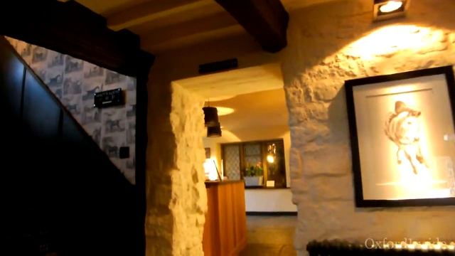 65. Типичный Английский Паб, Англия. Broadway Pub, England