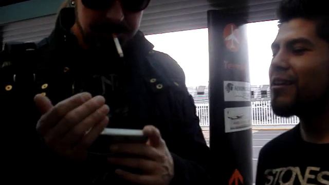 5 Noviembre 2012 James Root watching Sic 7 "People=Shit" performance смотреть онлайн