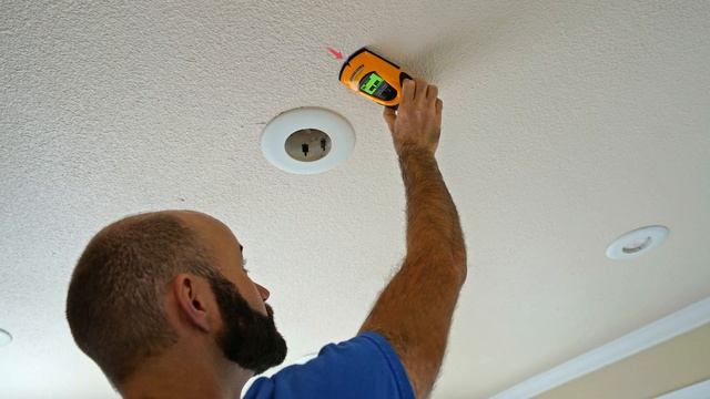 How to Find Studs, Metal, and Live AC with Zircon MultiScanner L550c Wall Scanner смотреть онлайн