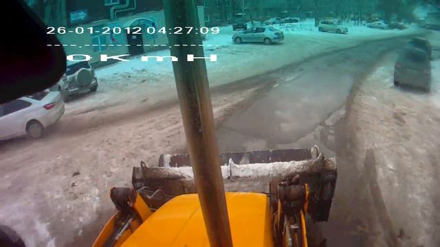 На 11 секунде Приору чирканул и уехал думал не задел смотреть онлайн