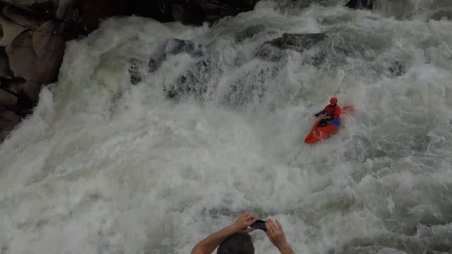 Водопад каяк смотреть онлайн