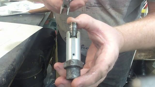 GTR1400 valve clearances pt2 смотреть онлайн