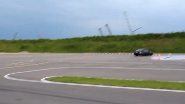 Lexus is 200 Kompressor Slalom fahren in Ehingen смотреть онлайн