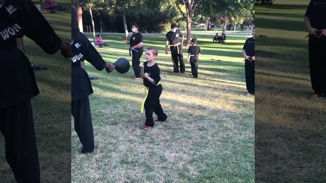 Kicking practice! смотреть онлайн