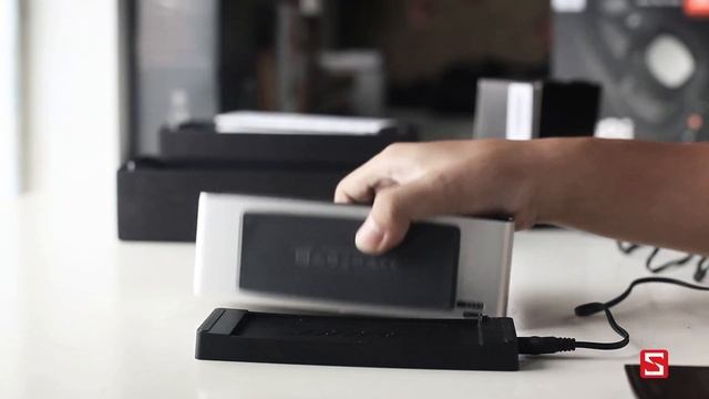 Schannel - Mở hộp Bose Sound Link mini : Những cảm nhận ban đầu - CellphoneS смотреть онлайн