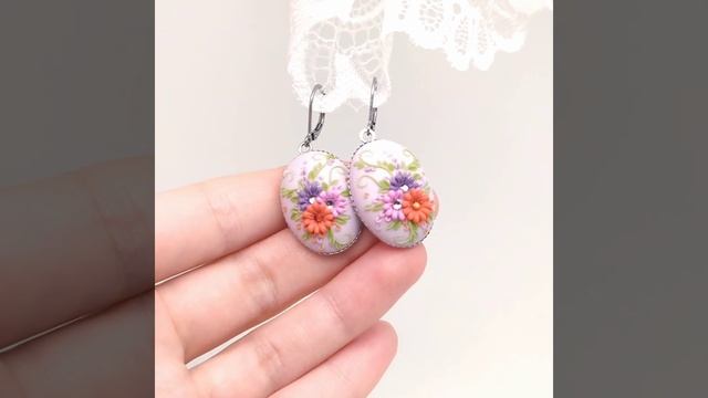 Украшения в подарок. Что подарить девушке, маме, подруге. Серьги ручной работы с цветами. смотреть онлайн
