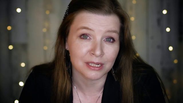 Анна Ахматова "Какая есть, желаю вам другую…" - стихи о жизни смотреть онлайн