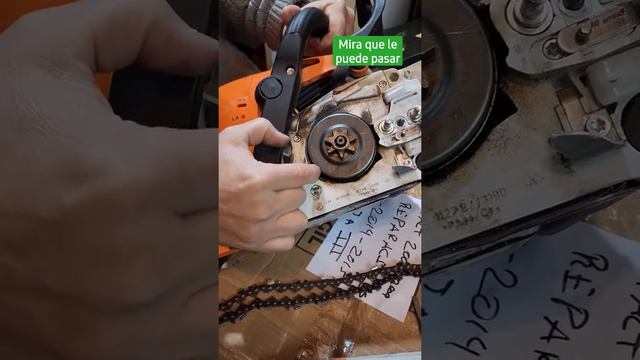 No uses la motosierra Stihl con el freno de cadena puesto mira que puede pasar solo es por segurida смотреть онлайн