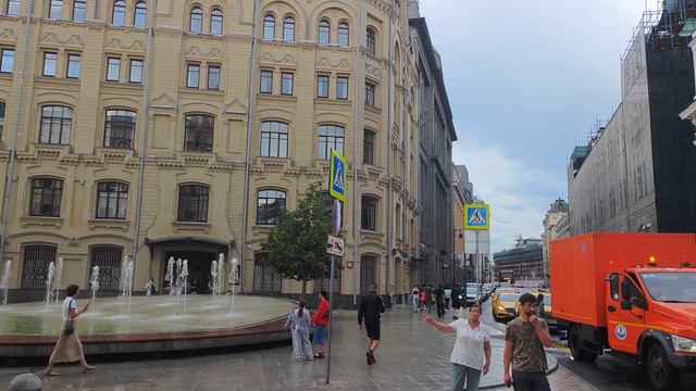 Центр Москвы ГУМ Ильинка гостинный двор 21 июля 2024 2ч смотреть онлайн