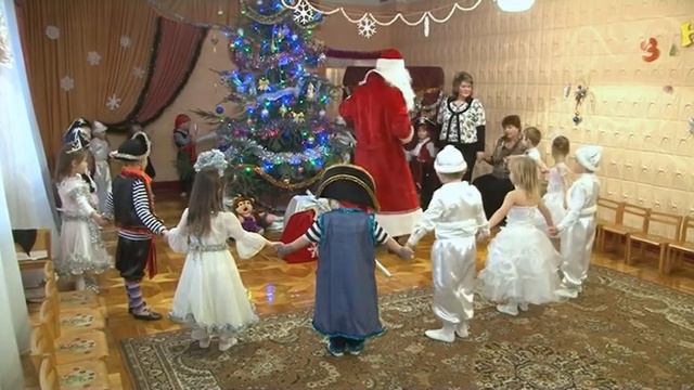 ДНЗ № 15. Чернигов. Новый 2015 Год смотреть онлайн