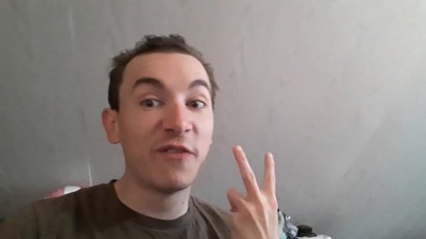 Mass Effect Reacts To Halo | FanFicition Pitch Meeting