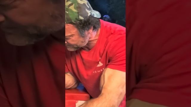 DEVON LARRATT HUGE BICEPS??#devonlarratt #armwrestling #training смотреть онлайн
