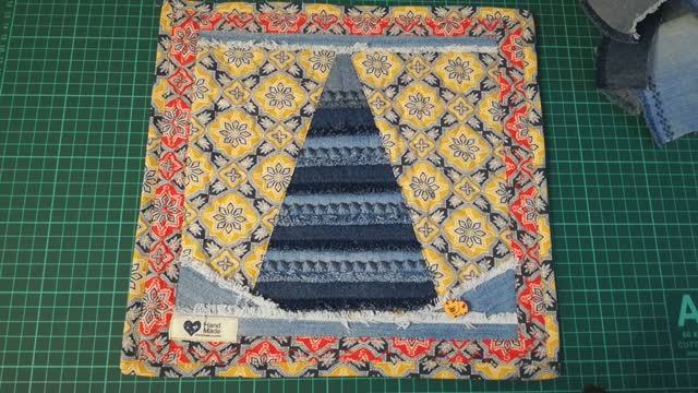 Елочка из джинсовой ткани с бахромой. смотреть онлайн