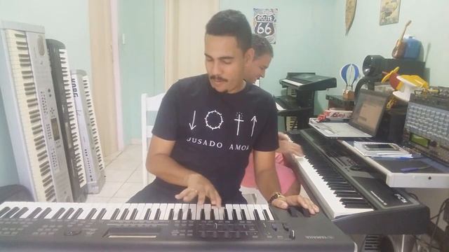 Yamaha MOX 6 solo Lead & Kurzweil PC1x Rhodes смотреть онлайн