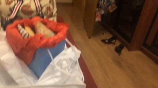 Нижний Новгород, начало зимы, распаковка подарков и дикие танцы || VLOGMAS #1 смотреть онлайн