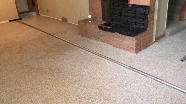 Minneapolis Carpet Stretching with a Power Stretcher смотреть онлайн
