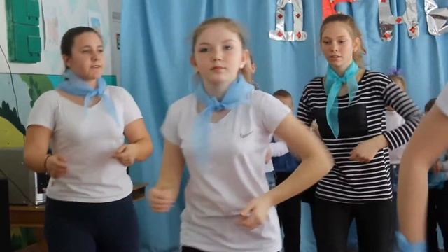 Танцевальный флешмоб "Голубая лента" смотреть онлайн