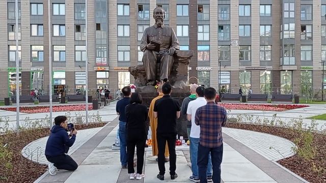 Освящение памятника Хо Ши Мину в Петербурге 26.06.2023 смотреть онлайн