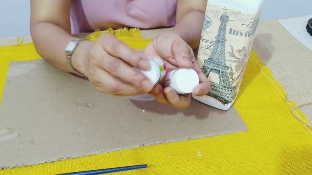 DECOUPAGE FOR BEGINNER/VINTAGE BOTTLE/ DECOUPAGE WITH NAPKIN/DECOUPAGE BOTTLE/ANTIQUE HOME DECOR/DI