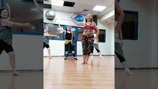 Oriental Dance workout for beginners// Урок Восточного Танца для начинающих// ריקודי בטן למתחילות смотреть онлайн