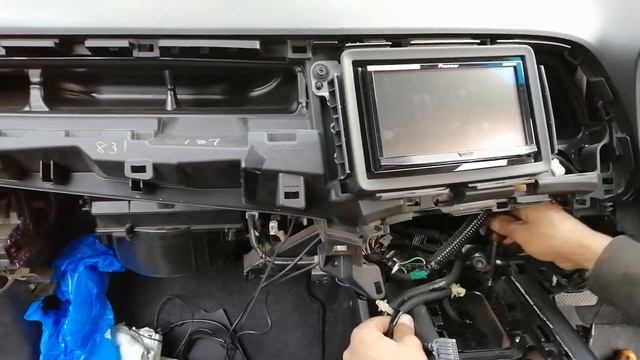 Be careful on hybrid vezel смотреть онлайн