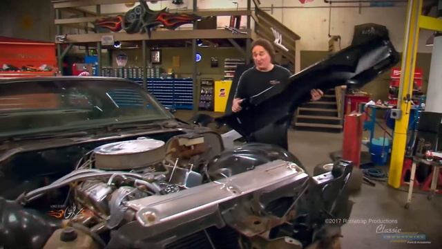 Stacey David of Gearz Converts 1981 Camaro Front End to 1970-73 RS Split Bumper смотреть онлайн