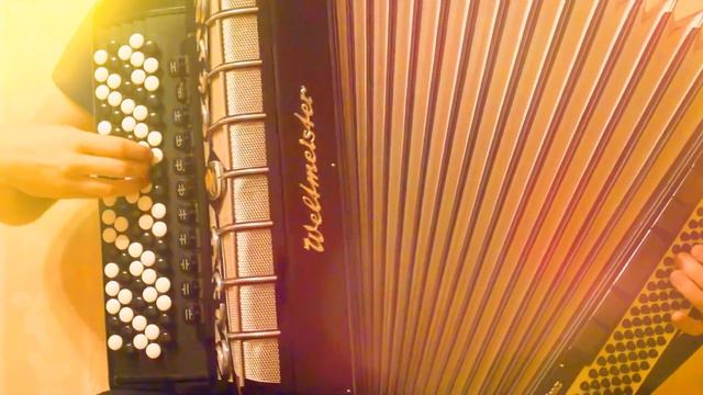 Старый клён!!! на баяне!!! смотреть онлайн