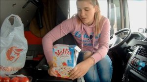 Будни дальнобойщицы: питание и гигиена в рейсе.