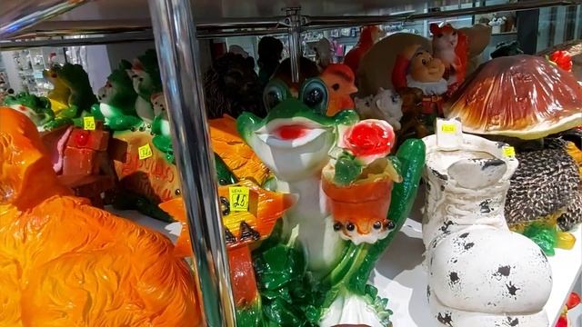 Нужные ненужности:садовые статуэтки,напольные вазы .... смотреть онлайн