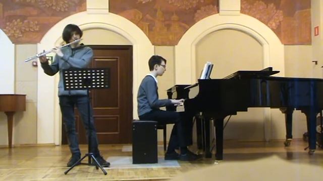 Глеб Кильдюшевский - "Осенний мотылёк", пьеса для флейты и фортепиано. Исп. Леонид Люстров и автор смотреть онлайн