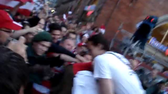 Luca Toni and van Buyten protecting Ribéry - Aotokorso 08 смотреть онлайн