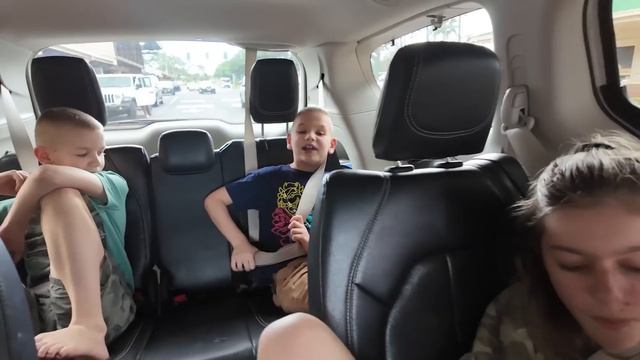 High School In PARADISE! смотреть онлайн