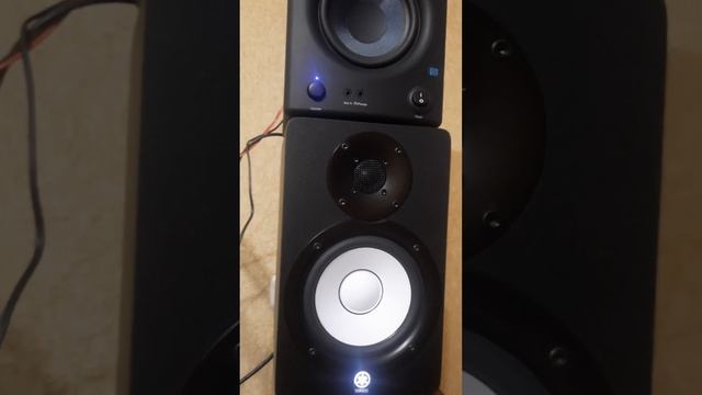 Yamaha hs5 &&&& Presonus Eris e.45 сравнение студийных мониторов! ?? смотреть онлайн