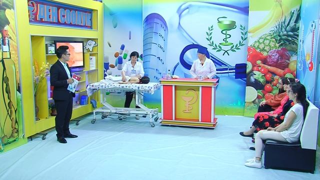 Массаж менен баланын бутун туздосо болот. смотреть онлайн