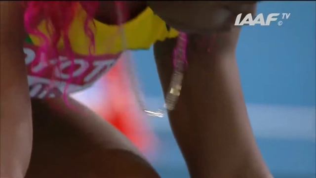 Full race|Shelly-Ann Fraser-Pryce insane10.72 to beat Carmelita Jeter World Championship 2013 #tbt смотреть онлайн