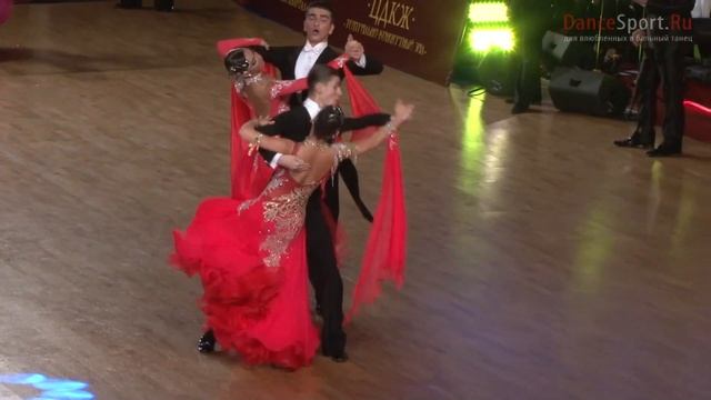 Petr Kulikov - Ekaterina Bondareva, 1/2 Slow Fox смотреть онлайн