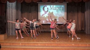 Танец "Мы маленькие дети"